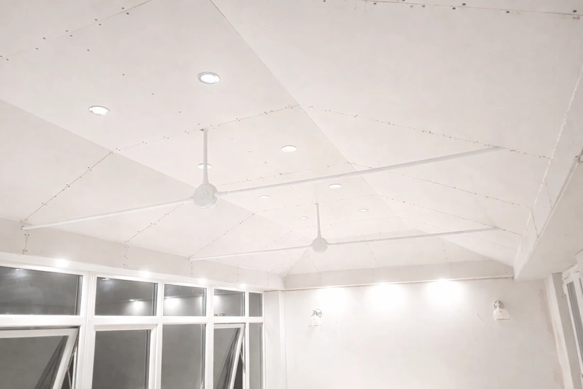 Plasterboard ceiling ready for decorating